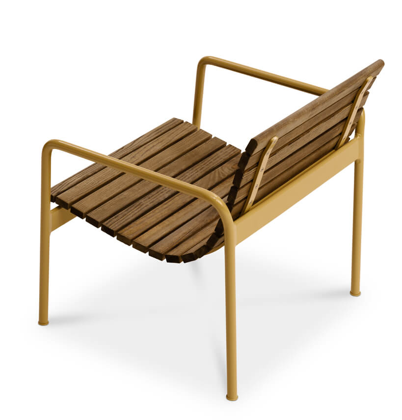 KINN loungestol er laget av Hydro CIRCAL som består av minimum 75 prosent resirkulert aluminium. Les mer her.